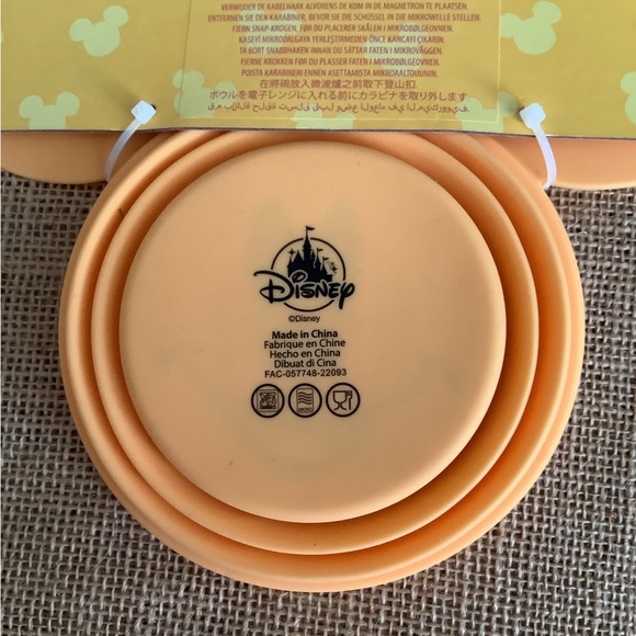 Disney ~ Portable Pet Bowl - Picture 4 of 8